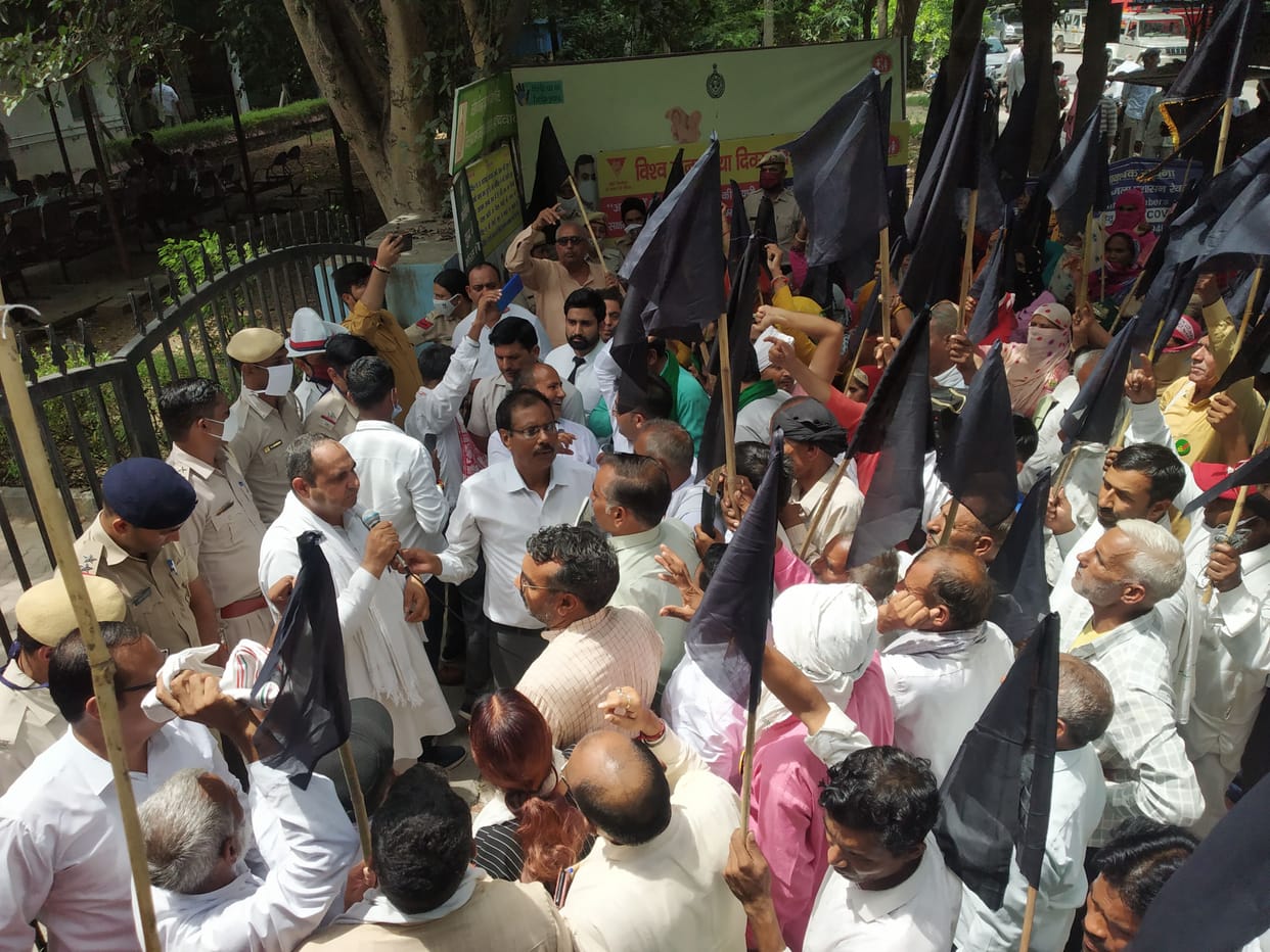 Formers show anger on the complition of 9 Months of their Egitation
