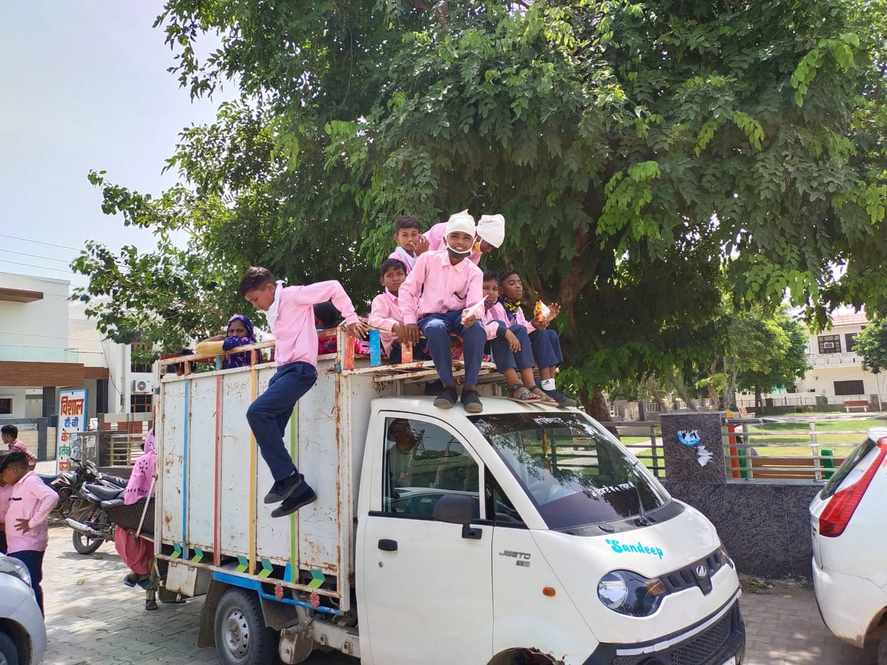 The rules of Corona were flouted in the cycle fair, the students of 6 sections were called on the same day