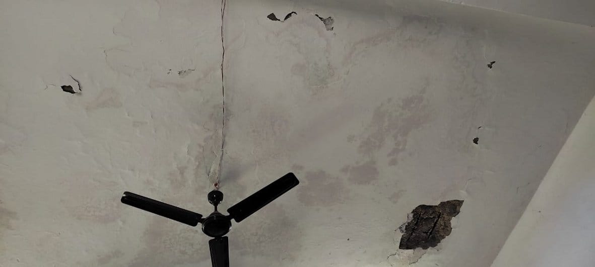 School building in dilapidated condition, parents reluctant to send school