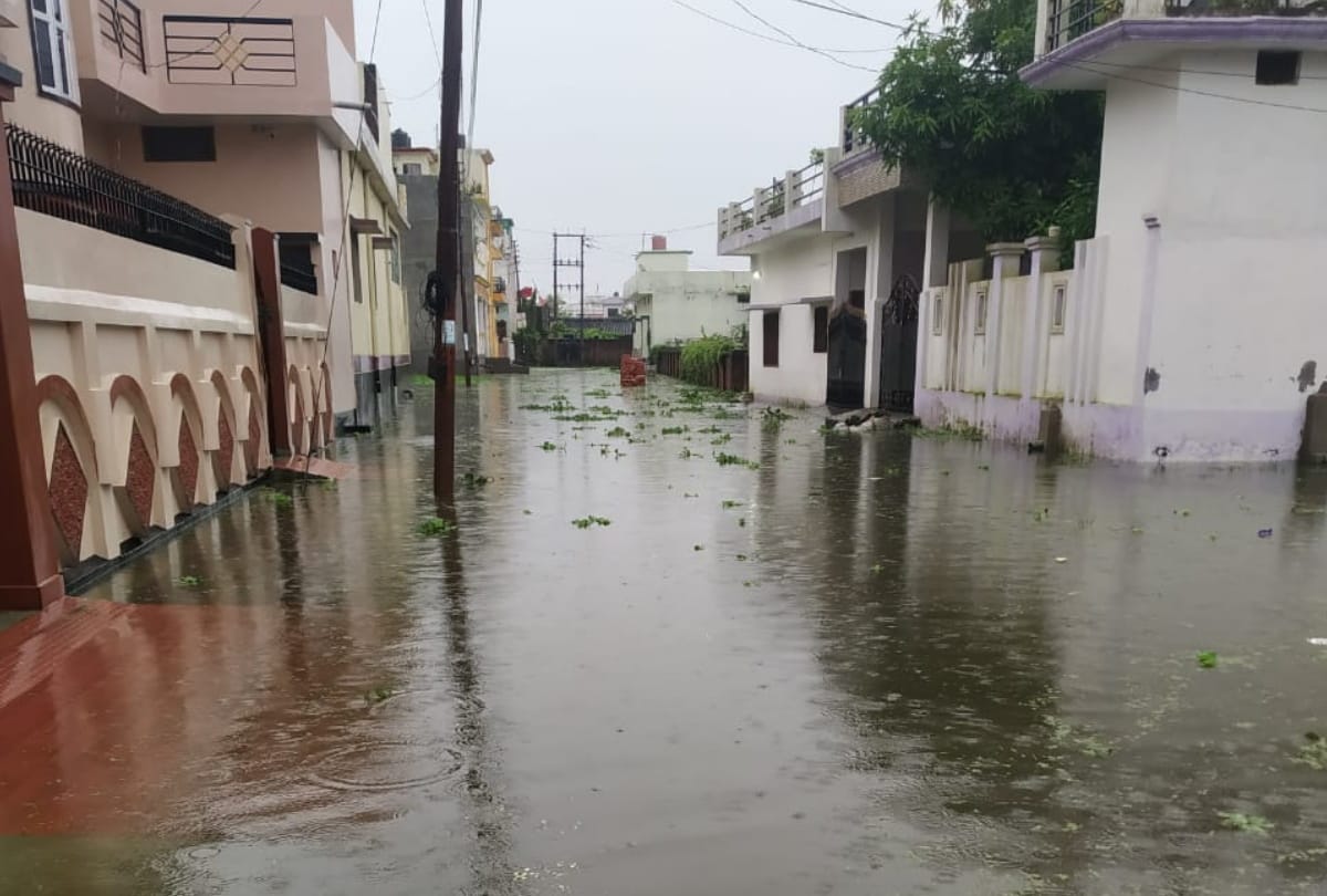 flooded roads and water filled house after heavy rain in Gorakhpur
