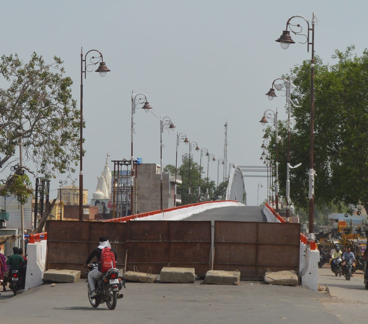Hathras: People are curious about the inauguration of the overbridge