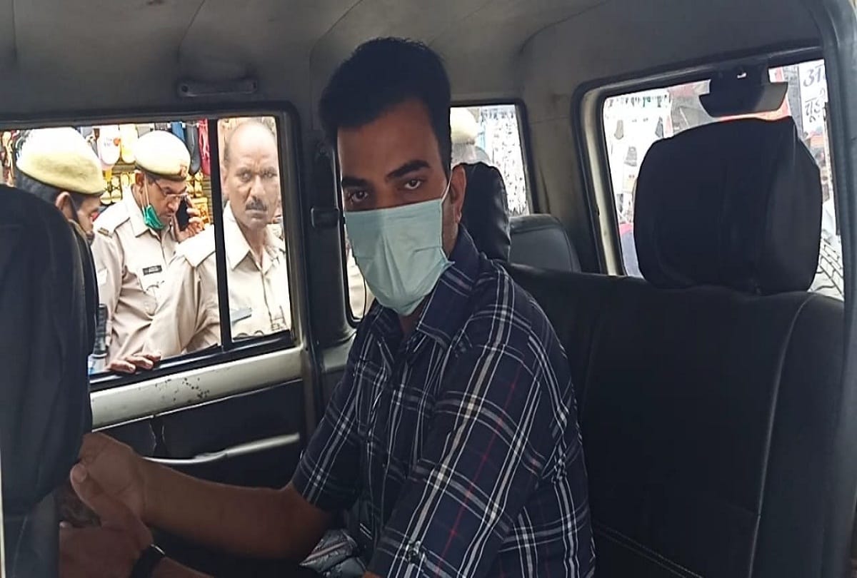 The one who fake sales tax commissioner arrested the recovery