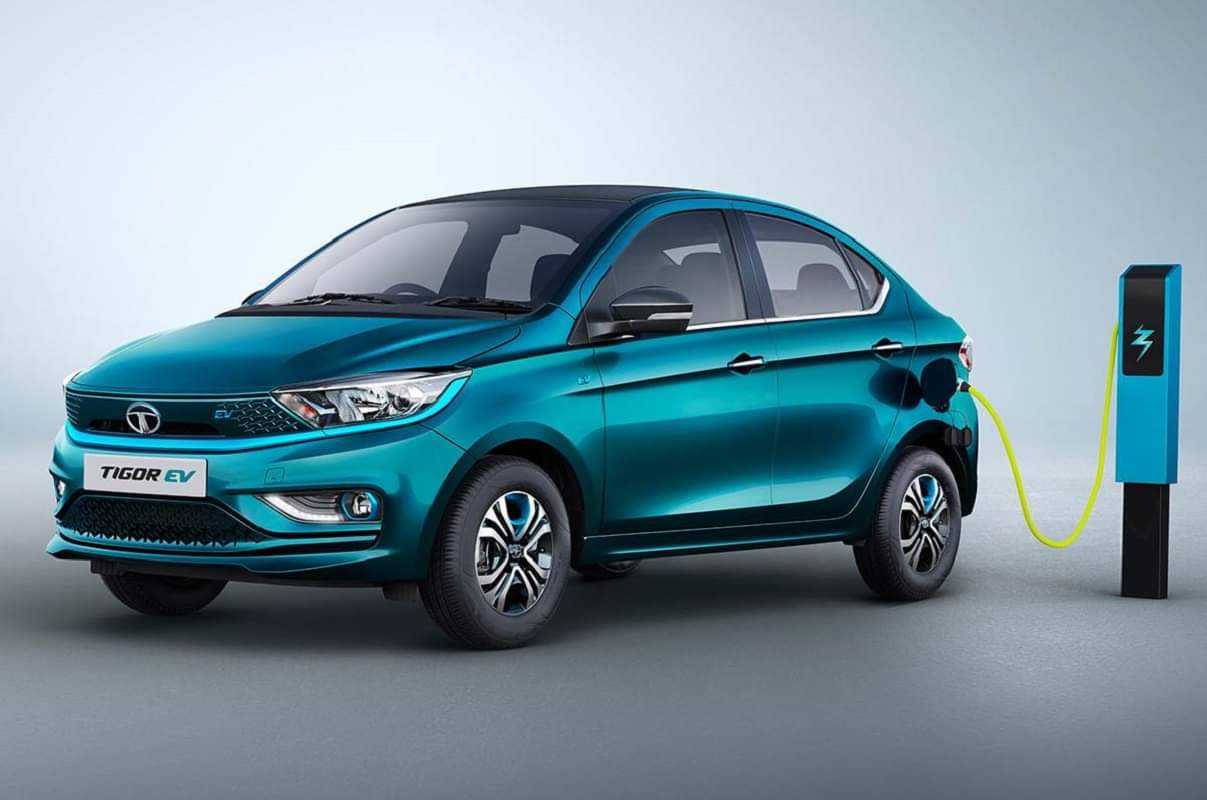 Tata Motors registers record delivery of 101 EV electric vehicles Tata Nexon EV Tata Tigor EV to customers in a single day in Chennai Tamil Nadu