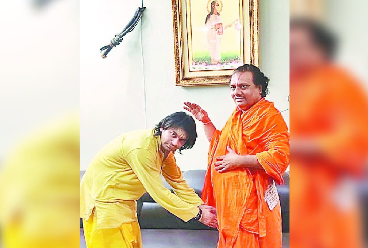 tej pratap yadav reached vrindavan blessings from guru
