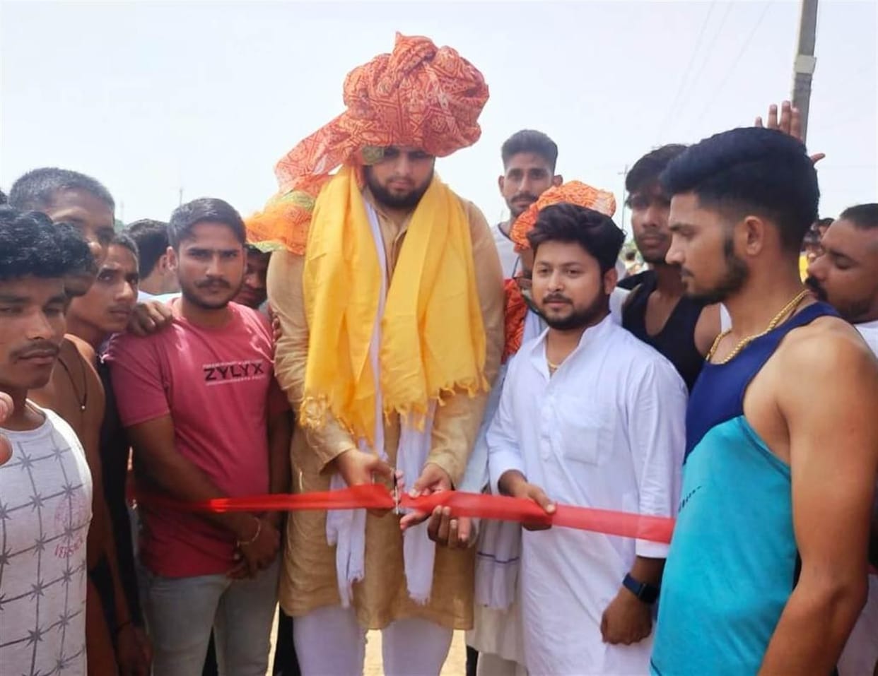 Hathras: Ramvinod, Vishnu and child topped the marathon race