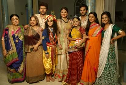 Ranju Ki Betiyaan team celebrated Krishna Janmashtami 2021 on set looks perfect in traditional clothes