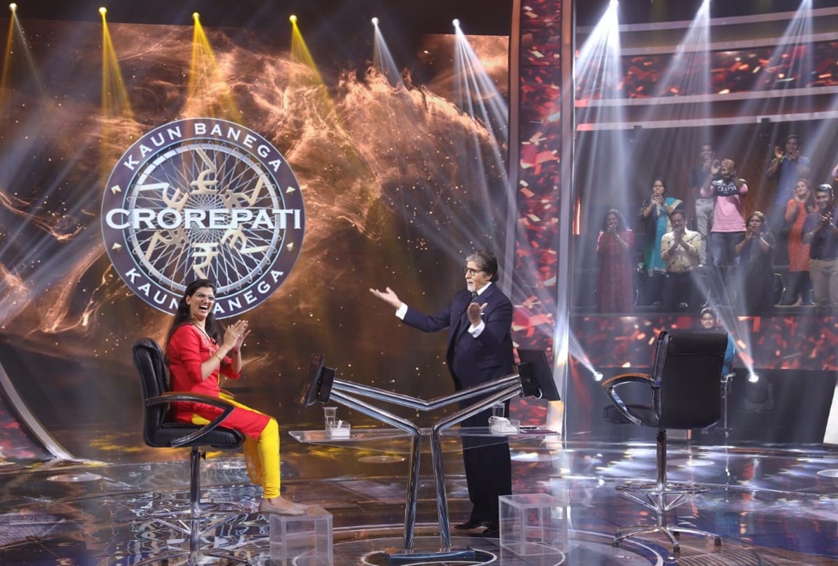 TV Show Hosts Charge This Whopping Amount Per Episode