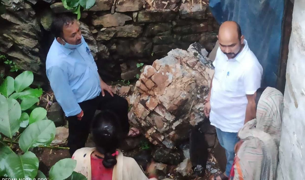 Boulders falling from the hill in Gobri village panic 10 families