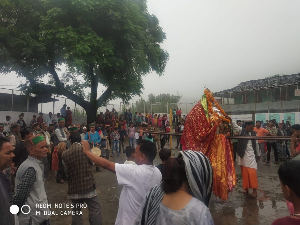 Twelve Bhado's fair decorated in the old Mahadev temple Nithar, The fair started with Mahadev's Rath Yatra, in Oortu, the villagers danced in traditional costumes in the fair.