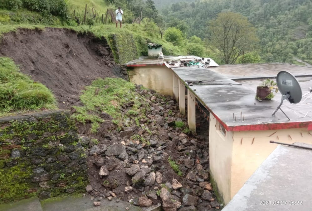 Uttarakhand Weather Forecast Update Today Latest News : Cloudburst in Mussoorie Bartoli village photos
