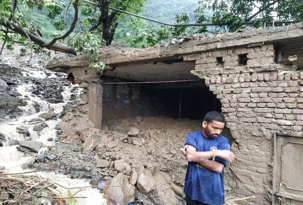 Uttarakhand Weather Forecast Update Today Latest News : Cloudburst in Mussoorie Bartoli village photos