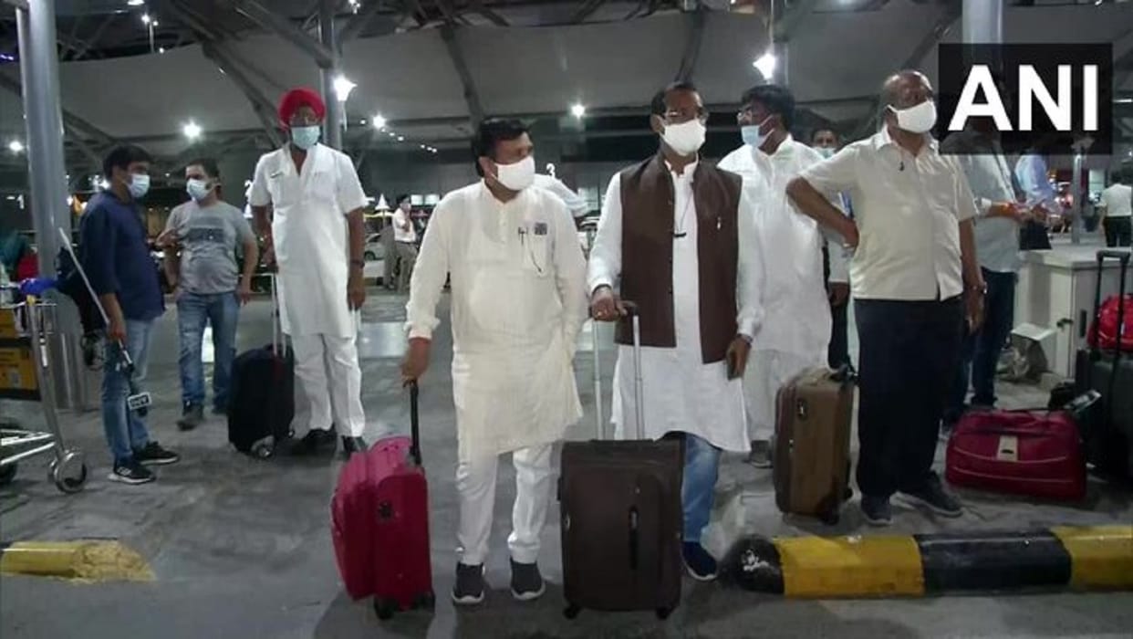 Chhattisgarh: congress MLA reaches delhi, met senior leaders