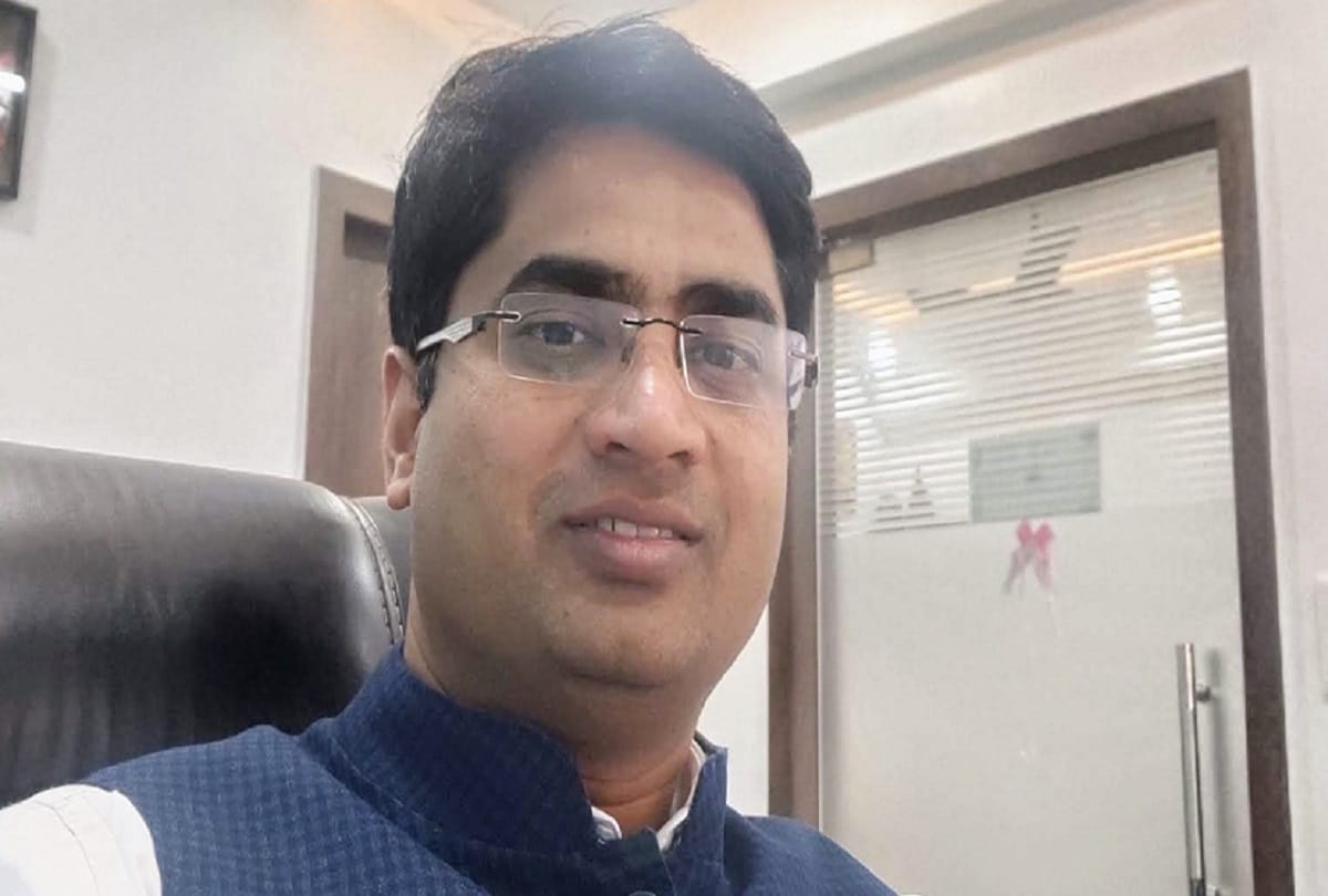 Dr. L. K. Garg