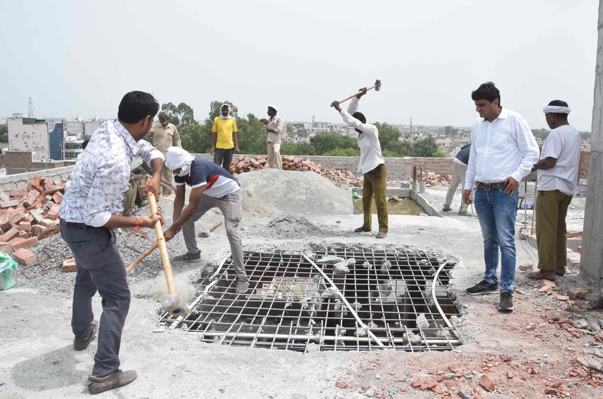 Fifth floor of three buildings demolished in DLF Colony, demolition fixed till 4th September