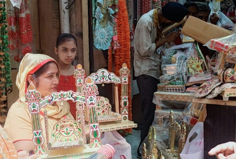 The price of Laddu Gopal has also increased