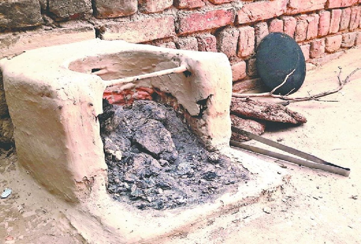 agra death from drink methyl alcohol inside story of family