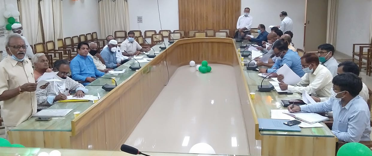 vyaapaariyon ne uthaeen samasyaen, deeem ne diya aashvaasan