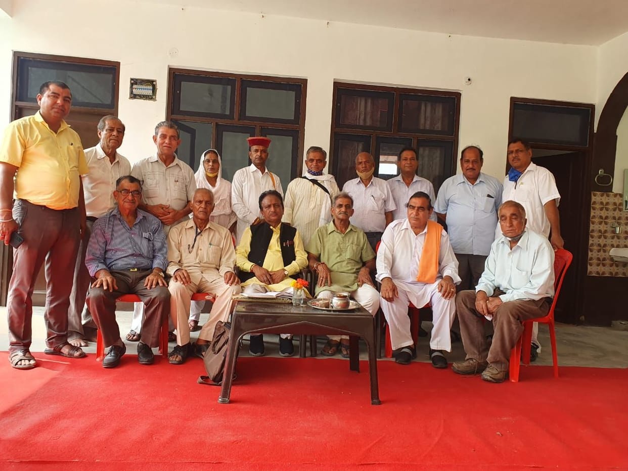 The people of the district are drinking 500 liters of milk of the cows which were left as negation: Mankotia