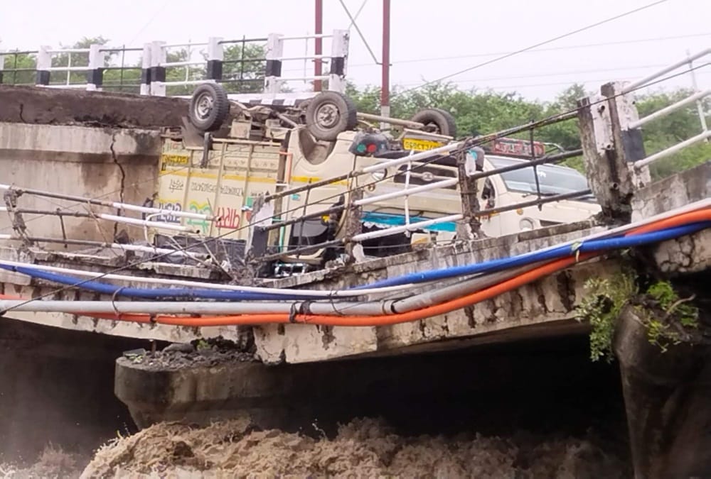Rishikesh-Dehradun Highway: 57 year old bridge collapsed at two places after Heavy Rainfall photos