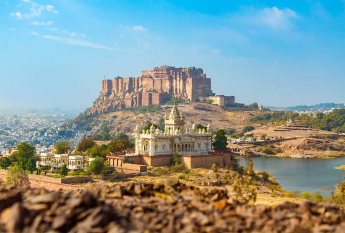 Largest Forts In India to visit