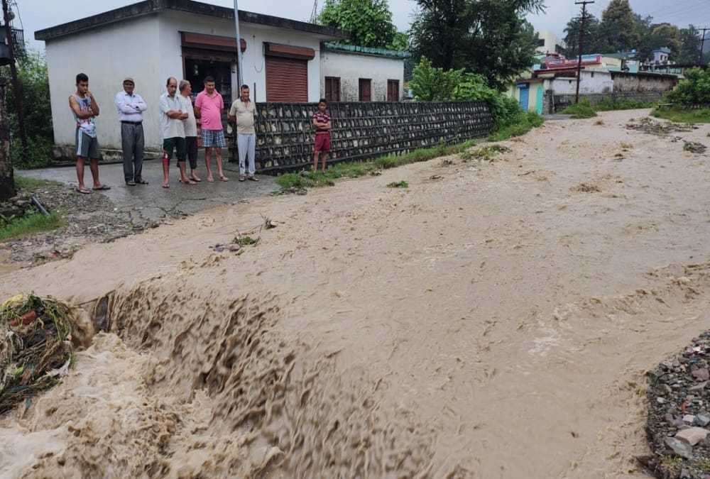 Uttarakhand Weather Forecast Update Today Latest News : Bridge Collapse on Rishikesh Dehradun Highway photos