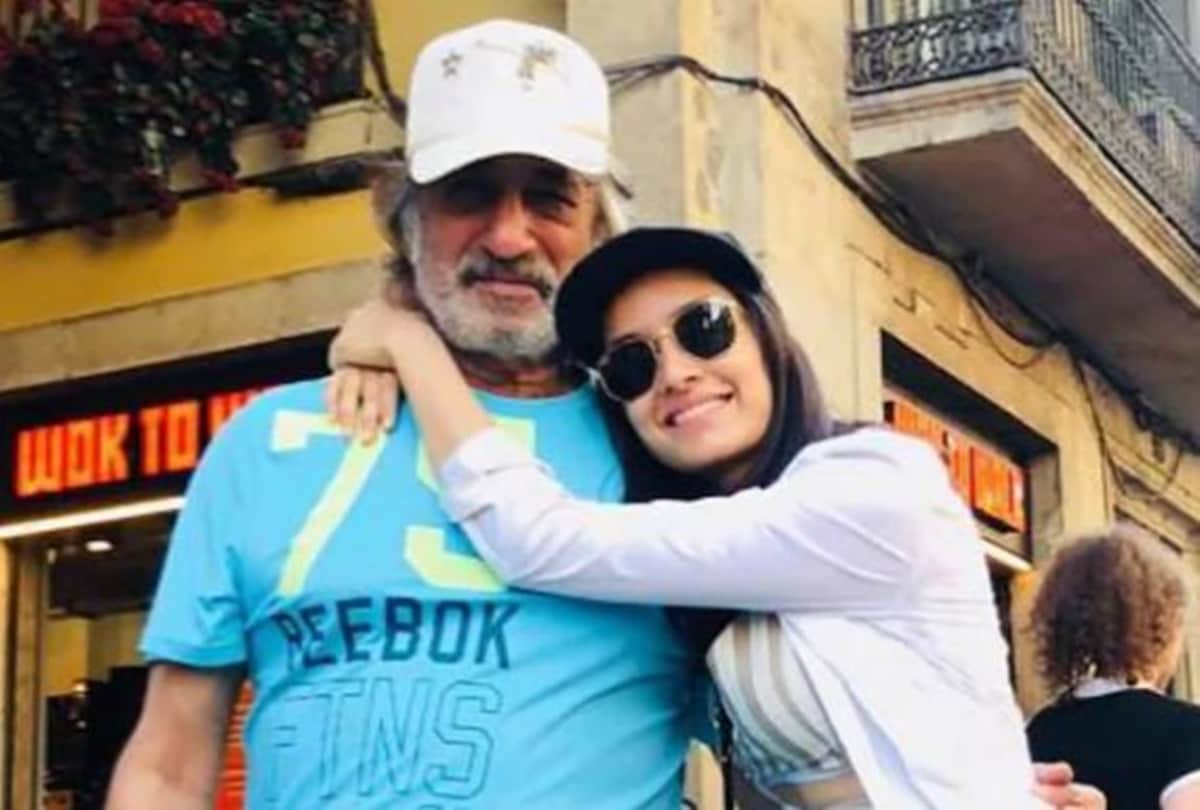 When parents got angry after watching shakti kapoor film father said do a good role