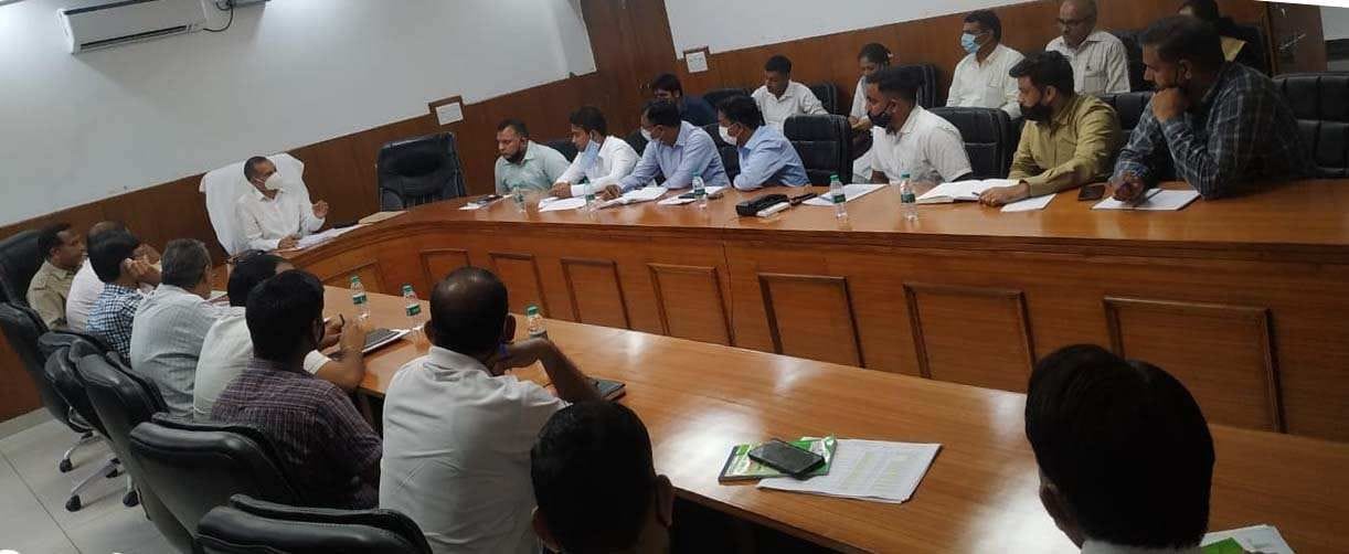 Instructions to repair the dilapidated road from Kheda border to Rewari