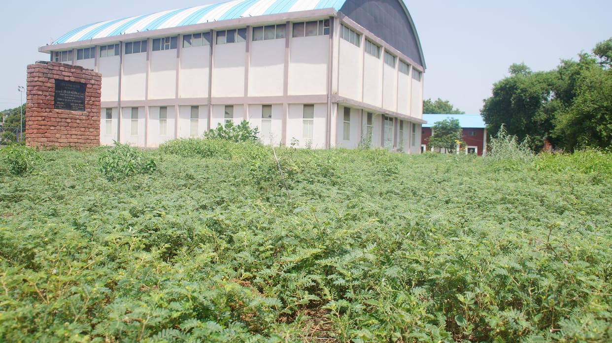 Lawn tennis ground not built even after seven years of foundation stone