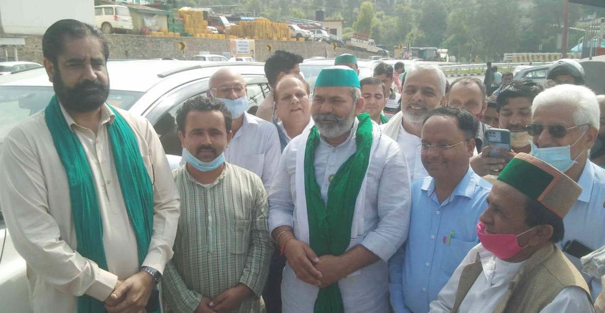Rakesh Tikait warns farmers in Solan to remain alert from Adani-Ambani  Tomato and vegetable MSP