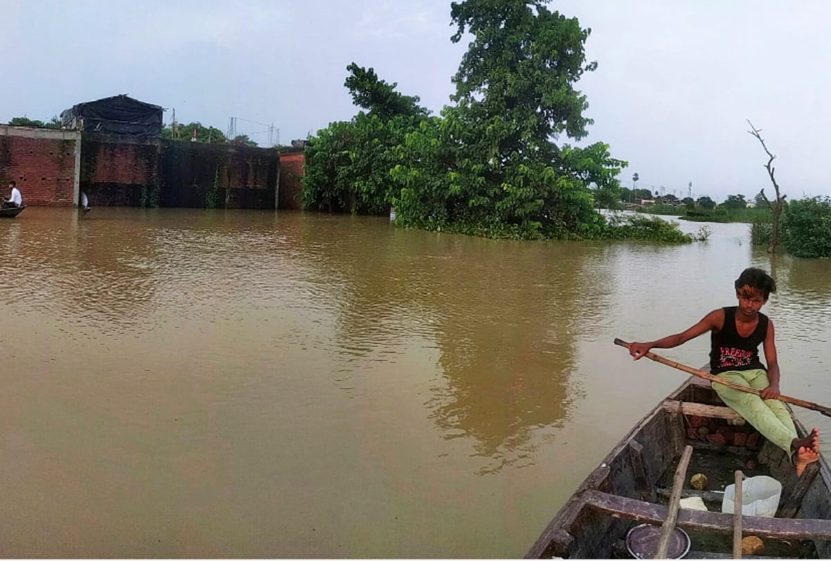 Gorakhpur flood Update Rapti and Rohin river reached above danger mark due to heavy rain in nepal