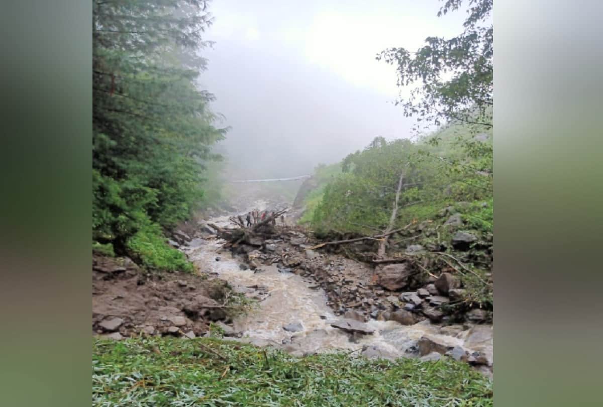 himachal weather today: Clouds burst in Palehi and Kuthed of Kullu, bridge swept away  due to heavy rains in Ani