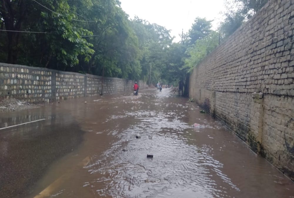 Uttarakhand Weather Forecast Update Today Latest News : Ganga Water Level Cross Danger Level in Haridwar photos