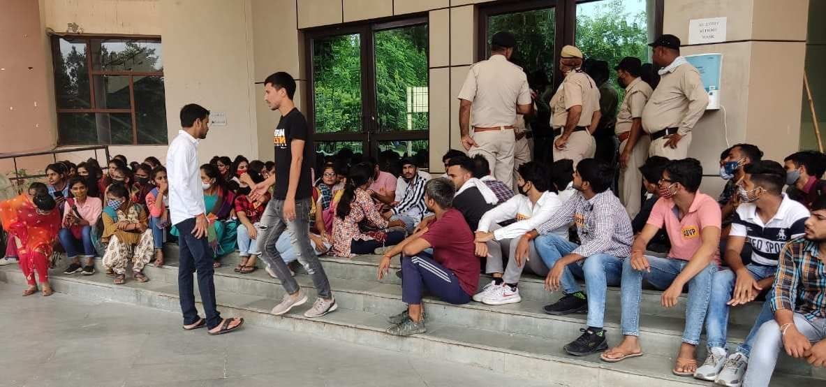 Woman cop slaps student in IGU, student adamant on suspension