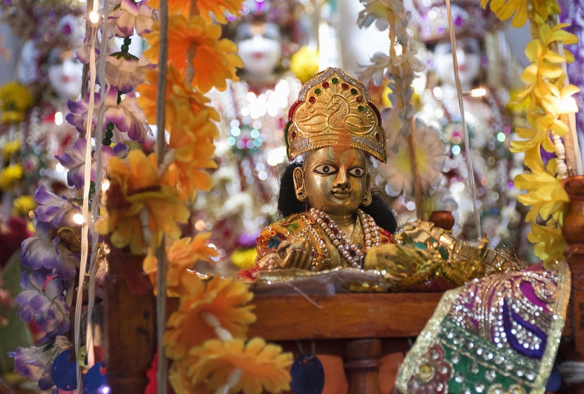 Know how to celebrate janmashtami at home during the corona period you will get the blessings of lord krishna