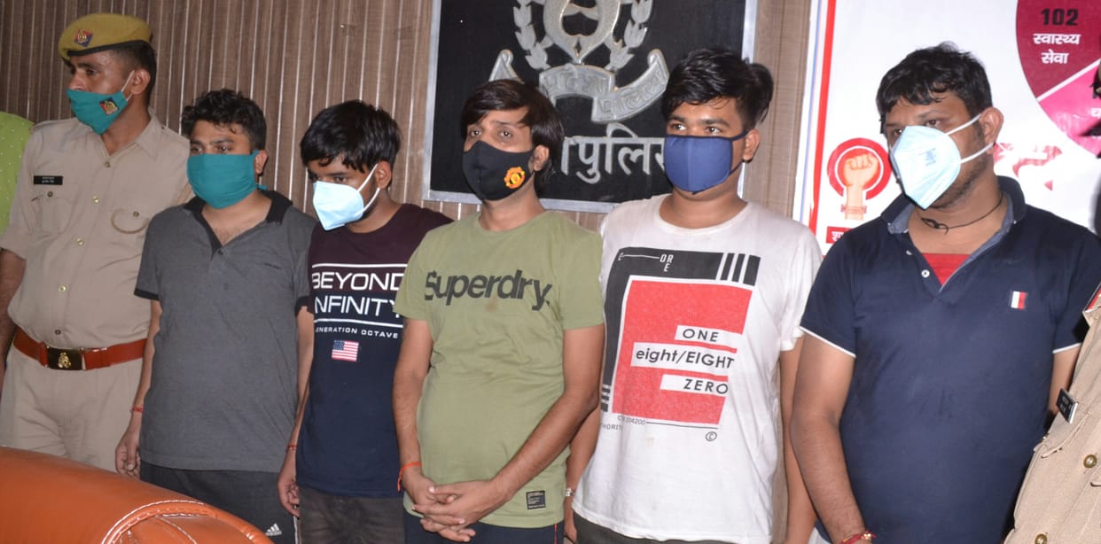 Five arrested for betting on cricket in Kamla Nagar