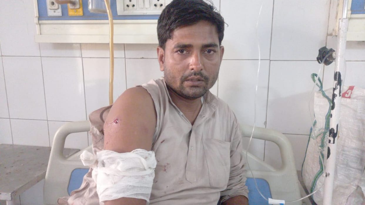 criminals shot young man in azamgarh for enmity of Panchayat elections