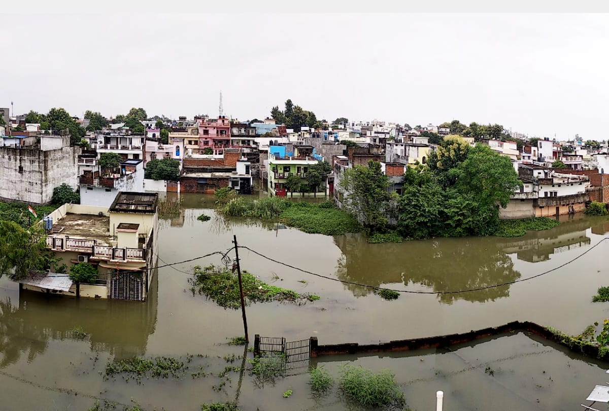 Water Logging in Many areas of Gorakhpur due to heavy rain latest photos