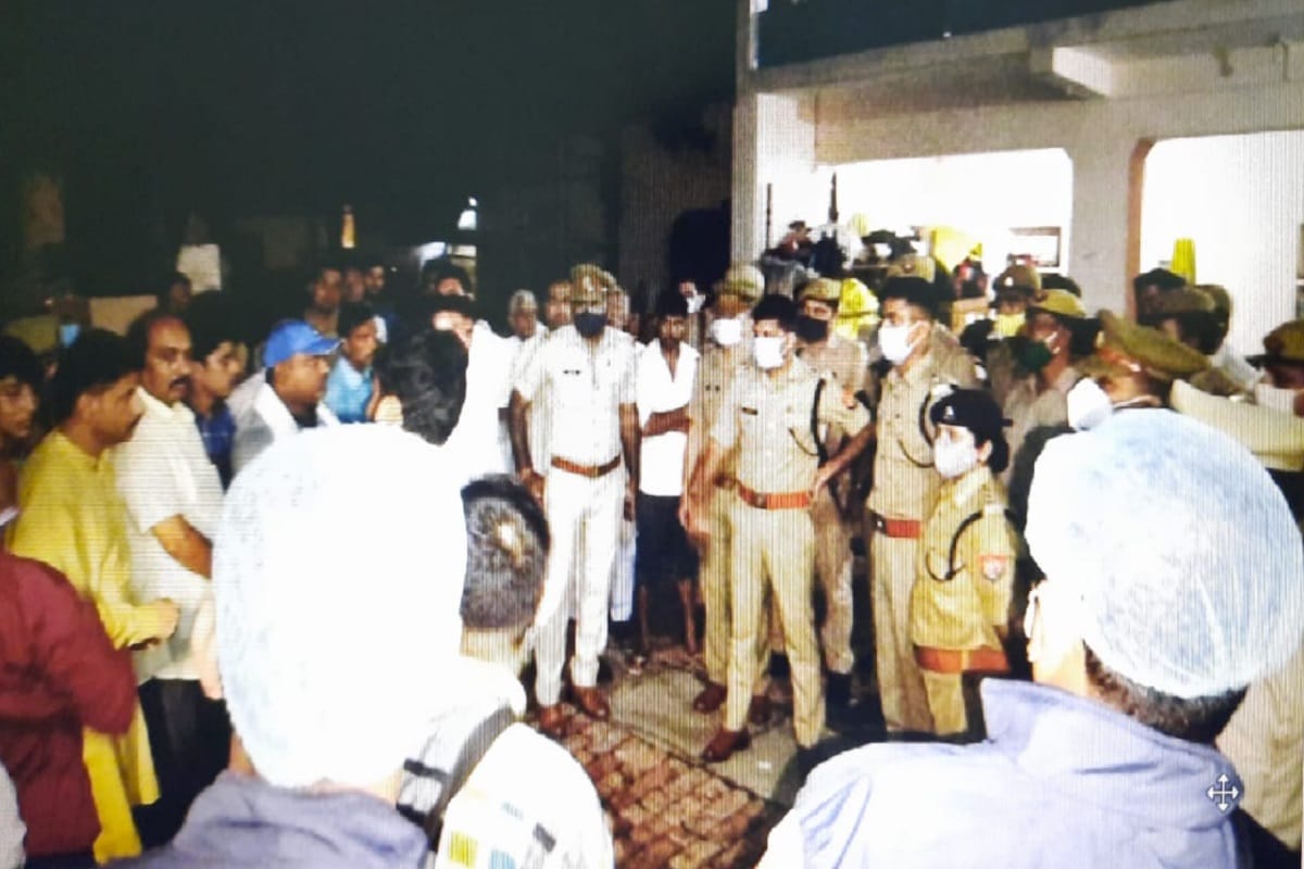 UP Crime News: Councilor Zuber Ahmed and BSP Leader Manoj Chowdhary have murdered by crooks in Meerut