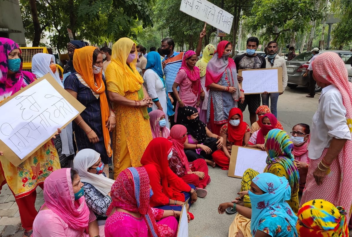 Ghaziabad property dealer murder accused audio goes viral after that area residence reach police station says arrest us