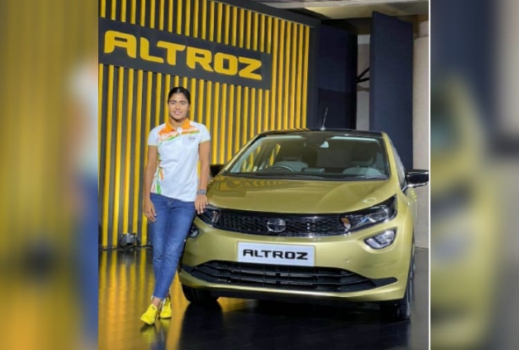 Success Story of Hockey Player Reena Khokhar of NayaGaon