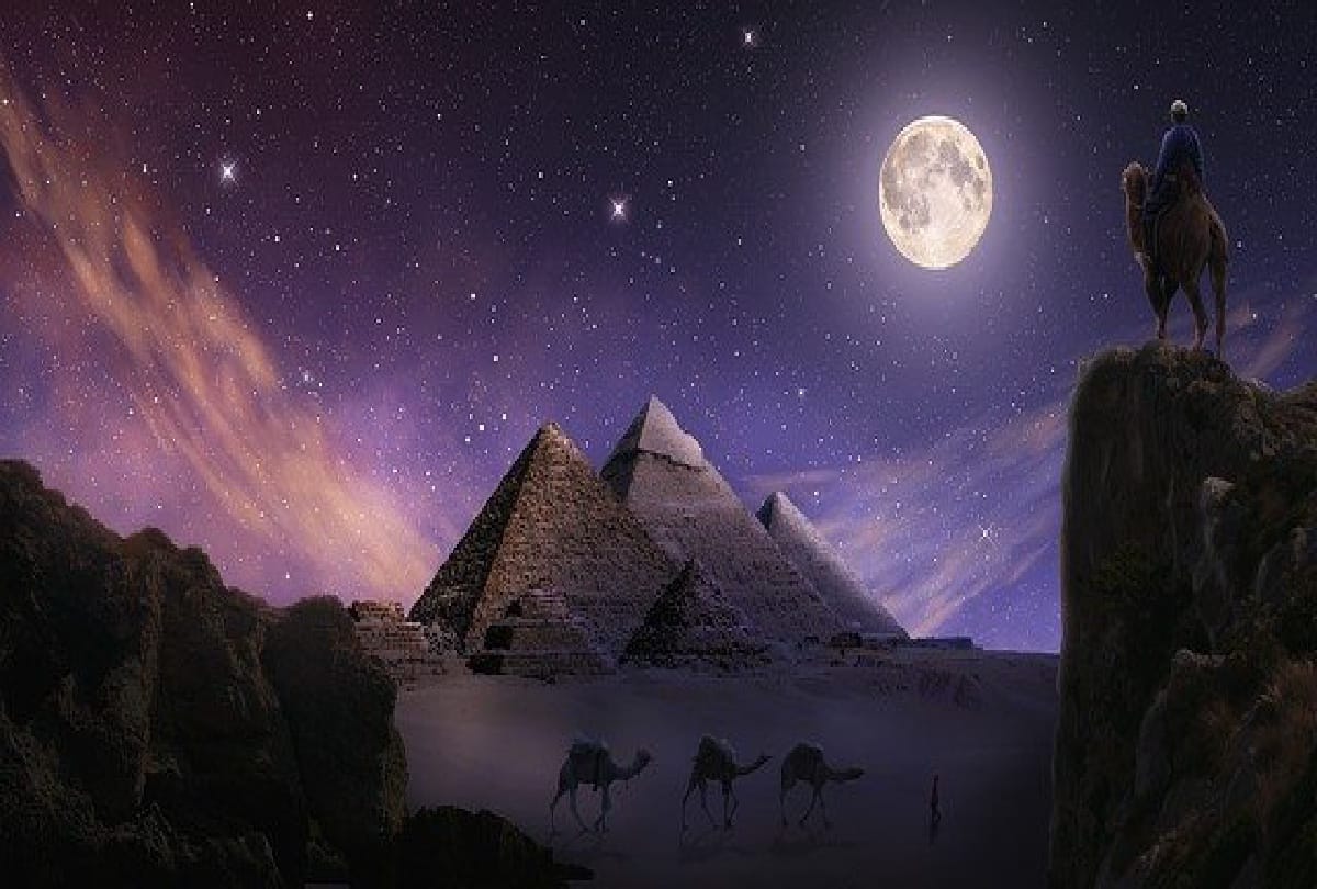 Giza pyramid who made this things some evidences shows that pyramid of giza was built by Aliens