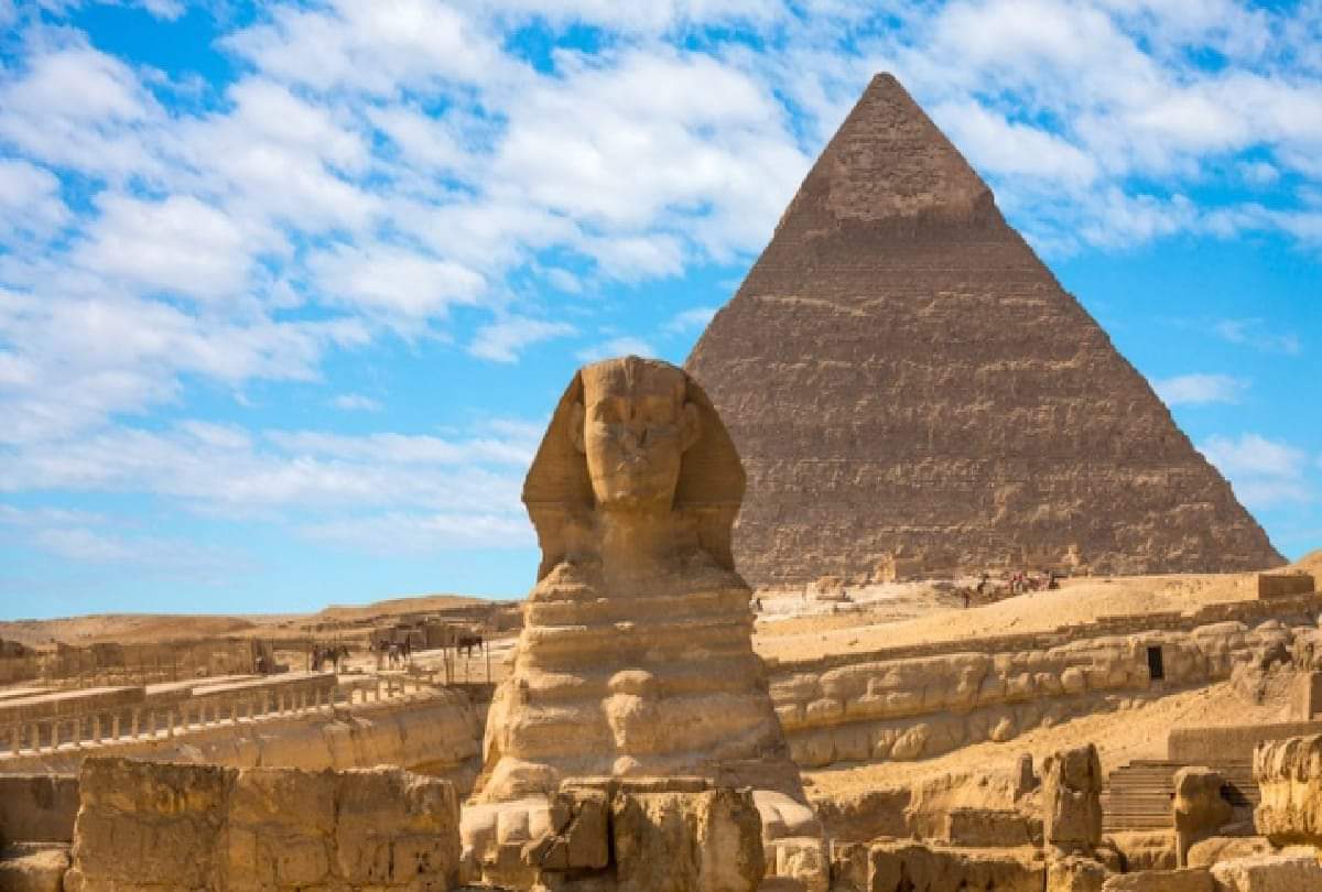 Giza pyramid who made this things some evidences shows that pyramid of giza was built by Aliens