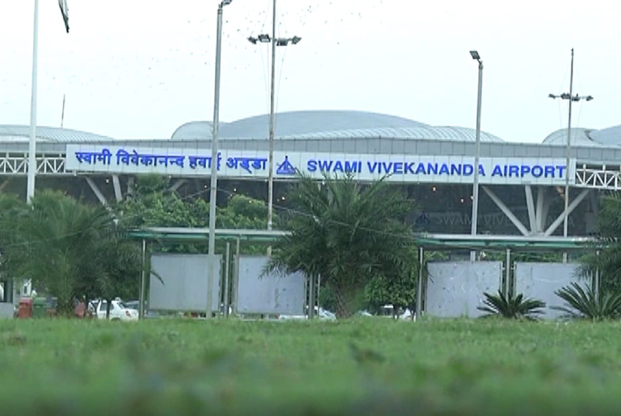 Chattisgarh Man held with country made pistol in parking area of Raipur airport