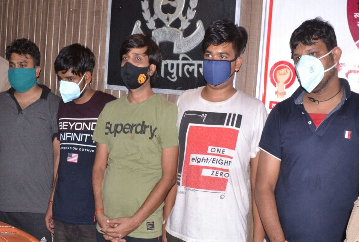 Satta On Online Cricket Five Arrests By Kamala Nagar Police