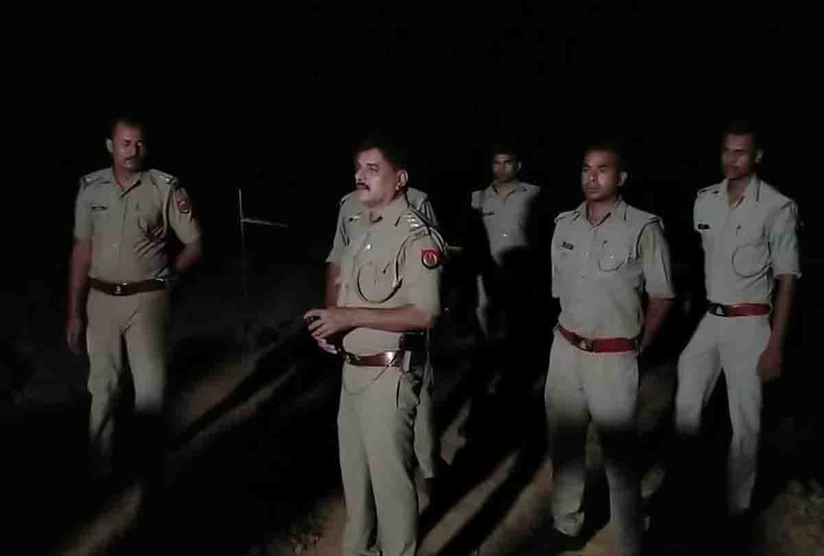 Hamirpur: miscreant opened fire, constable injured