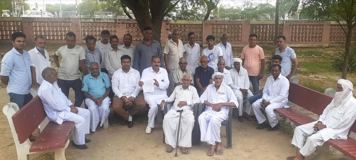 Arjun Awardee wrestler DSP Geetika Jakhar and Tehsildar Bhai accused of attacking grandfather and uncle's family by entering the house
