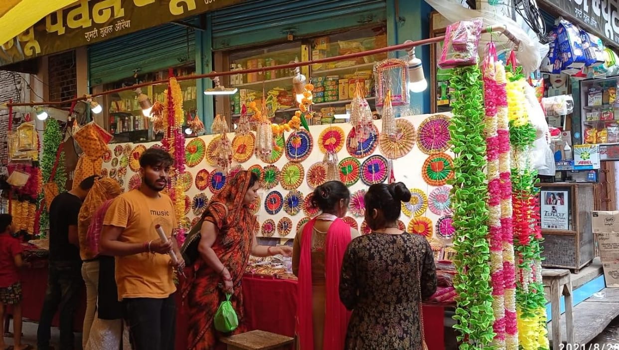 marcket full of lights in janmashtmi