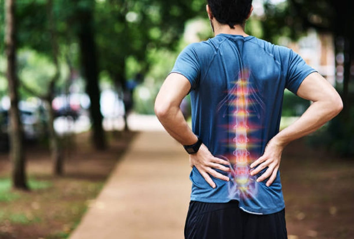 slip disc symptoms causes and prevention tips in hindi