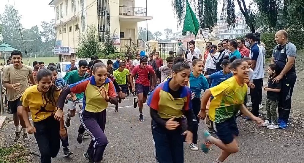 Neha, Paras topped the race event