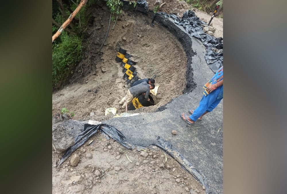 Uttarakhand Weather Today Latest News: 288 roads including four national highways Closed due to Heavy Landslide photos